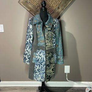 women’s size 12 multi print, blue duster Paisley